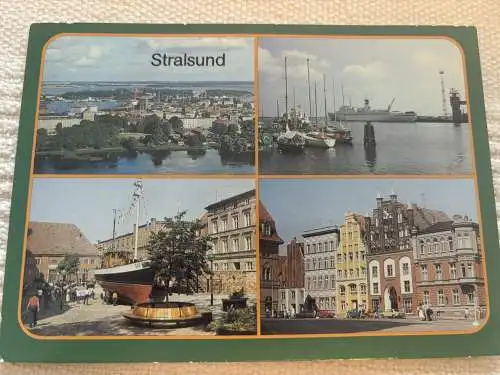 [Echtfotokarte farbig] Stralsund - Blick von der Marienkirche zum Dänholm und nach Rügen, Hafen, 17 m - Kutter am Meeresmuseum Stralsund, Am Alten Markt. 
