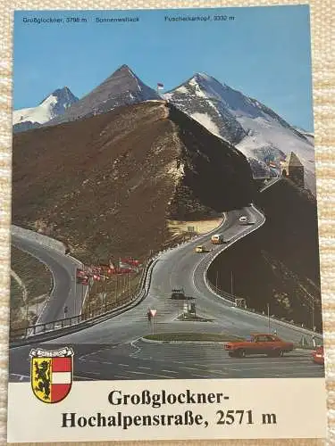 [Echtfotokarte farbig] Großglockner - Hochalpenstraße 2571 m, Großglockner 3798 m, Sonnenwelleck, Fuscherkarkopf 3332 m,
Rückseite: Fuscher Törl 2428 m. 