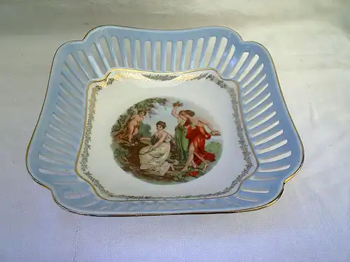 Schale, Obst-/Gebäckschale, Porcelaine de Saxe, Durchbruch-Porzellan, Barockszene