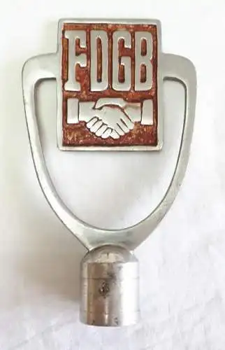 DDR Fahnenspitze FDGB