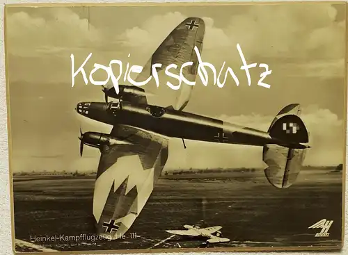 Heinkel Kampfflugzeug He 111 Werbebild auf Pappe