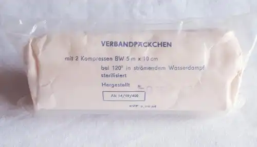 DDR Verbandpäckchen mit 2 Kompressen BW 5 m x 10 cm