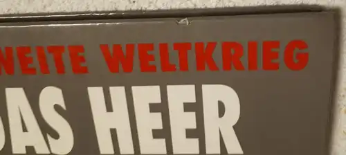 Der 2.Weltkrieg Das Heer - Krieg der Landser und Panzer  R
Die umfassende Dokumentation in Wort und Bild

94 Seiten
Moewig Verlag, 3.Auflage

Das Buch ist trotz gebraucht in einem guten Zustand,lediglich minimale Randvergilbungen der einzelnen Seiten...