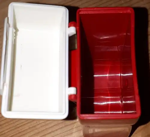 Taschenaschenbecher Plastik "no butts" zum anklippen