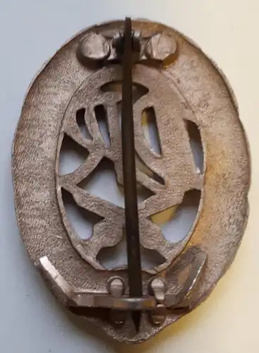 DDR GST Abzeichen Mehrkampf bronzefarben