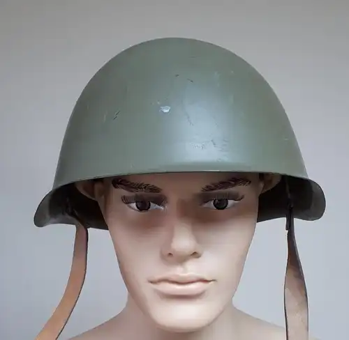 Original Tschechischer Stahlhelm Größe 54