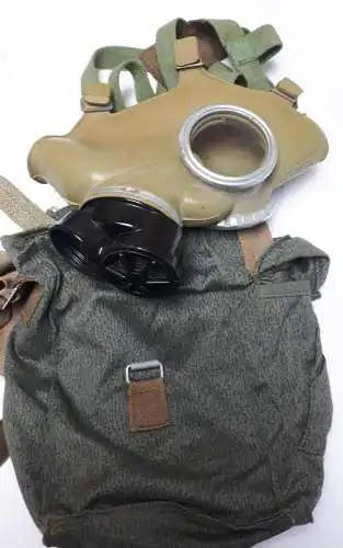 Polen Militär ABC Gasmaske MC-1 mit Maskentasche