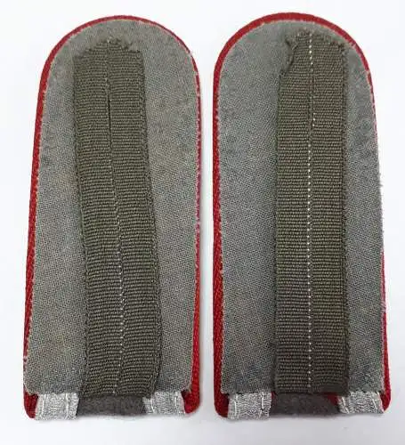 NVA Schulterstücke Artillerie Unteroffizier