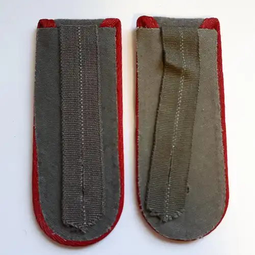 NVA Schulterstücke Artillerie Soldat