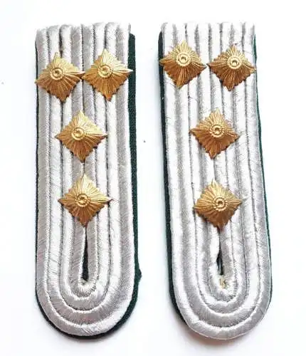 DDR NVA Schulterklappen Rückwärtiger Dienst Hauptmann