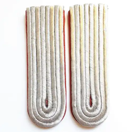 NVA Schulterstücke Artillerie Offizier