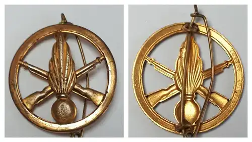 Französische Armee Barettabzeichen Infantrie älteres Modell
