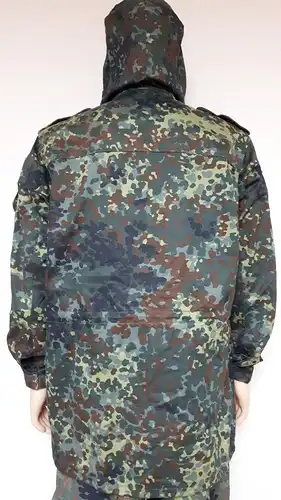 Bundeswehr Feldjacke Parka flecktarn Größe 3 neuwertig