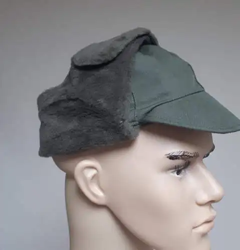 Bundeswehr Wintermütze oliv  Größe 54
