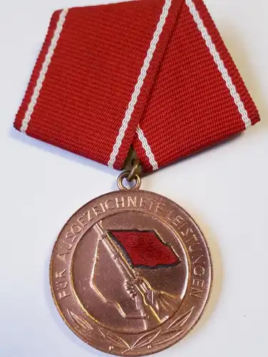 DDR MdI Orden Medaille Für ausgezeichnete Leistungen in den Kampfgruppen