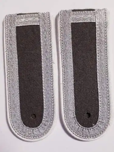 NVA Schulterstücke mot. Schützentruppen Unterfeldwebel