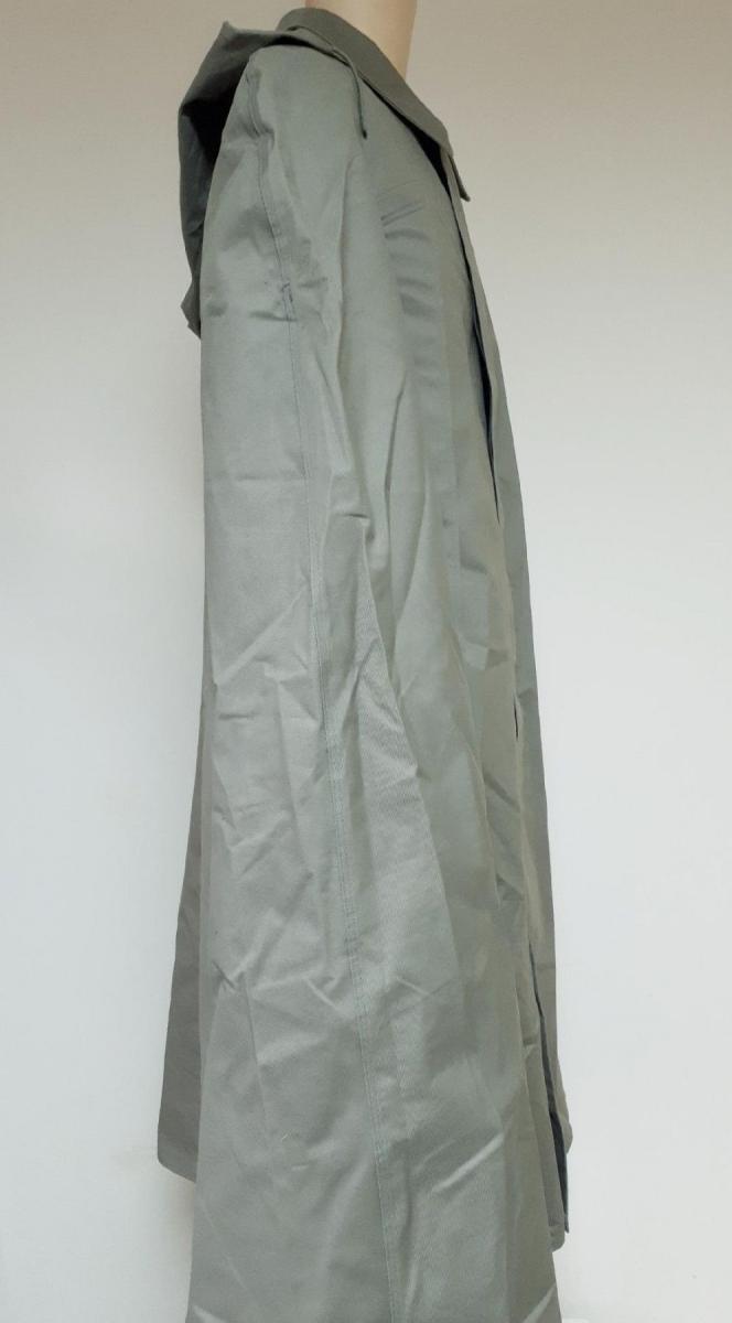 DDR NVA Poncho/Regencape mit Kapuze für Offiziere der Land und Luftstreitkräfte