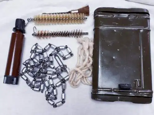 Altes Bundeswehr Waffenreinigungsset G 3