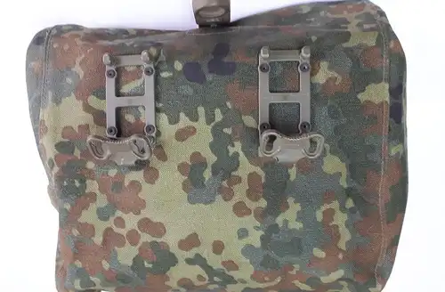 Original Bundeswehr Maskentasche flecktarn