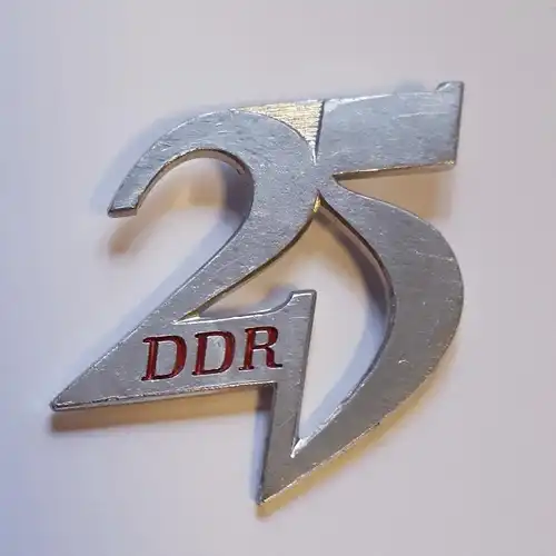 DDR Abzeichen Anstecker 25 Jahre DDR