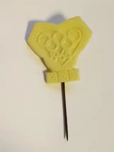 DDR Anstecknadel Plastik DDR 1968