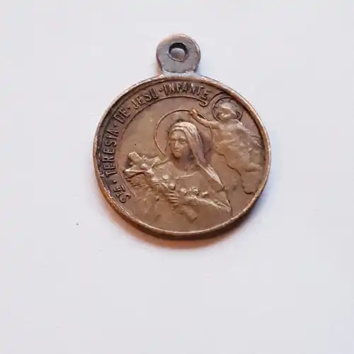 Medaille Anhänger Sancta Teresia de Jesu Infante