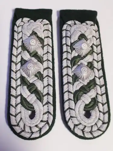 BGS Bundesgrenzschutz Schulterstücke Stabsmeister