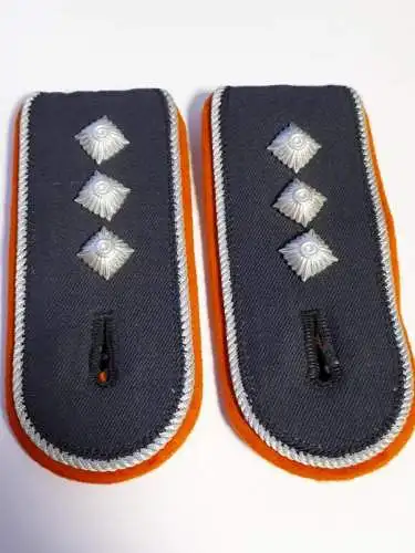 Original Bundeswehr Schulterstücke Heer Feldjäger Hauptmann