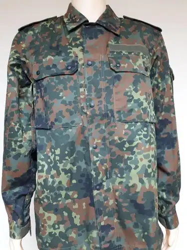 Bundeswehr Feldbluse Gr. 8 SFOR Abzeichen