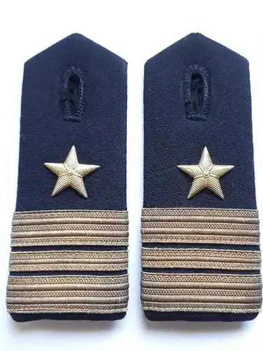 Bundesmarine Schulterstücke Kapitänleutnant zur See