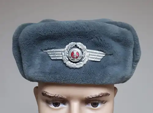 DDR NVA Luftstreitkräfte Wintermütze Gr. 55