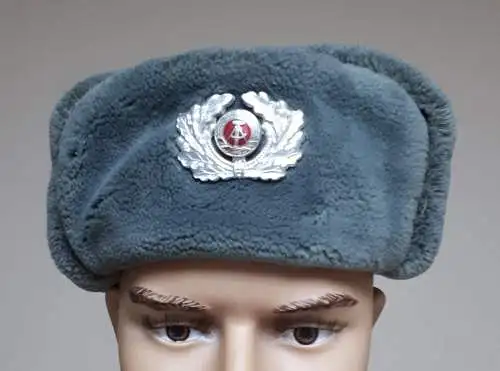 DDR MdI Wintermütze Gr. 57