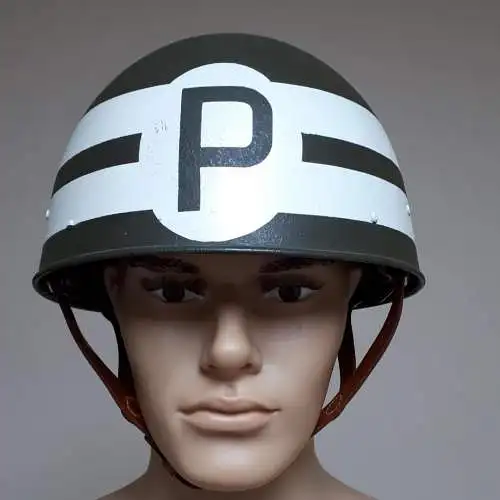 Schweizer Armee Militärpolizei Stahlhelm