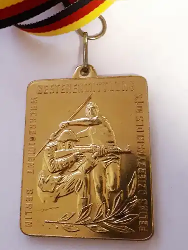 DDR MfS Medaille Dynamo Bestenermittlung Wachregiment Berlin F.Dzieryznski Gold