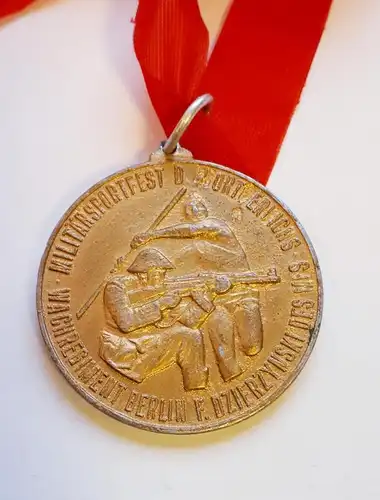DDR MfS Medaille Militärsportfest des Sportbereichs Wachregiment Berlin F.Dzieryznski  1969