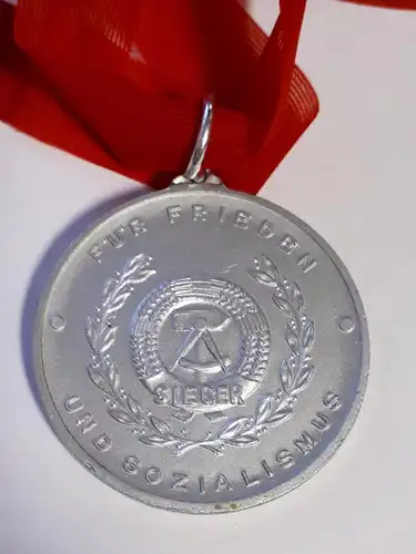 DDR Medaille Für Frieden und Soziales Silber