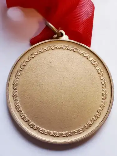 DDR Medaille Für Frieden und Soziales Gold