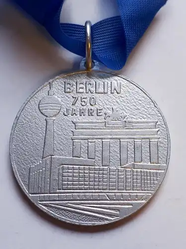 DDR Medaille SG Dynamo Berlin Hohenschönhausen 750 Jahre Berlin Silber
