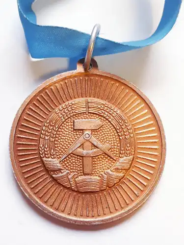 DDR Medaille GST Kreiswehrspartakiade Bronze 1980
