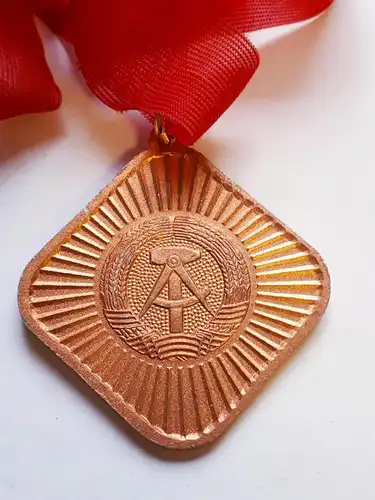 DDR Medaille GST Kreiswehrspartakiade Bronze 1985