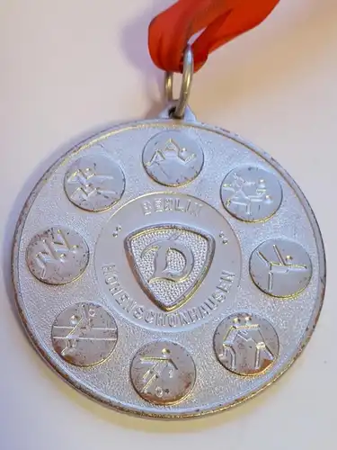 DDR Medaille SG Dynamo Berlin Hohenschönhausen