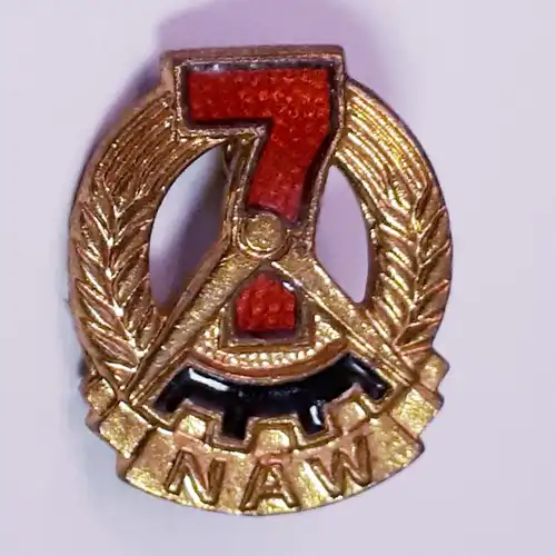 DDR NAW Aufbaunadel Ba.Nr.3713 a