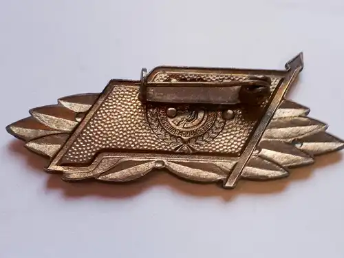 DDR Kampfgruppen Bestenabzeichen