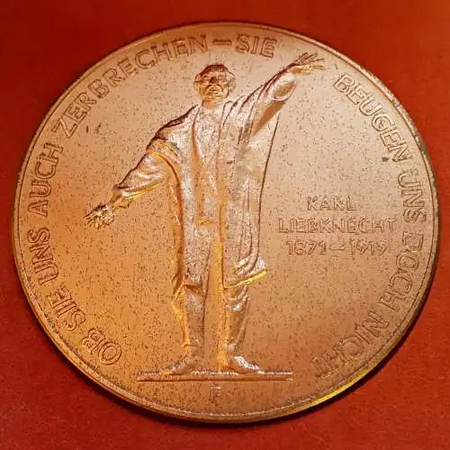 DDR Medaille Karl Liebknecht Denkmal Einweihung 1969 in Luckau