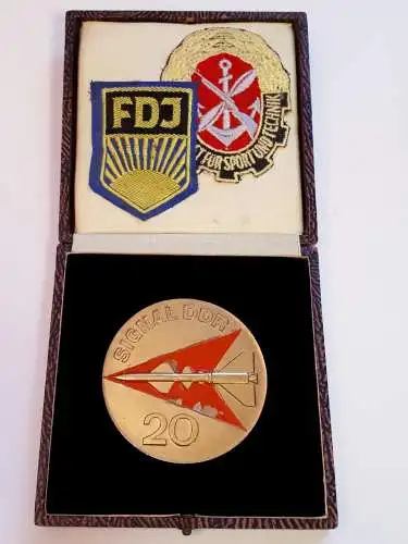 DDR Medaille Signal DDR 20 Bereit und fähig zur Verteidigung des soz. Vaterlandes
