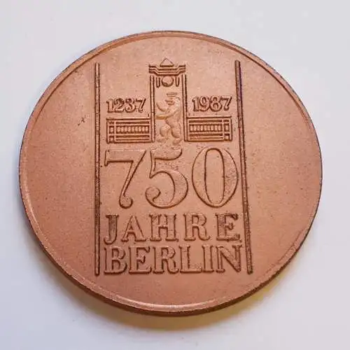 DDR Medaille 27. Pneumant Rallye - 750 Jahre Berlin