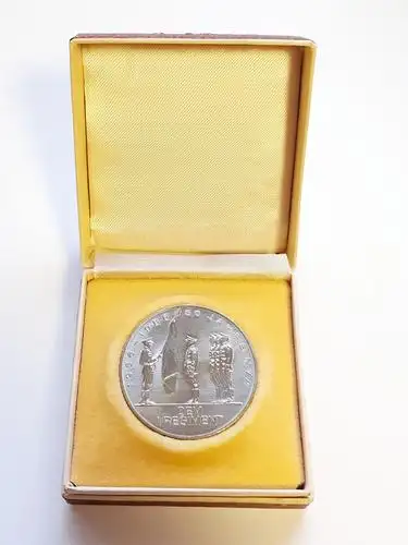DDR Medaille 30 Jahre NVA - Dem 1. Regiment