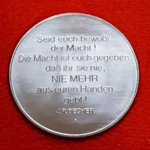 DDR Medaille 30 Jahre NVA - Dem 1. Regiment