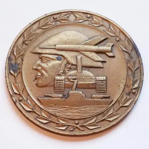 DDR NVA Medaille Land-, Luft-, Seestreitkräfte