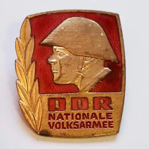 DDR NVA Bestenabzeichen